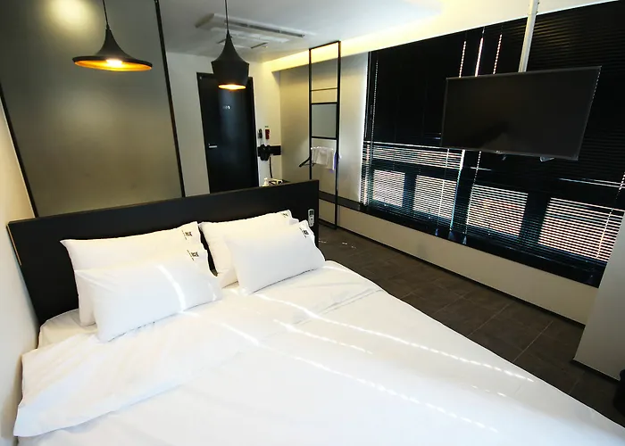 Mini Nampo Hotel 2*